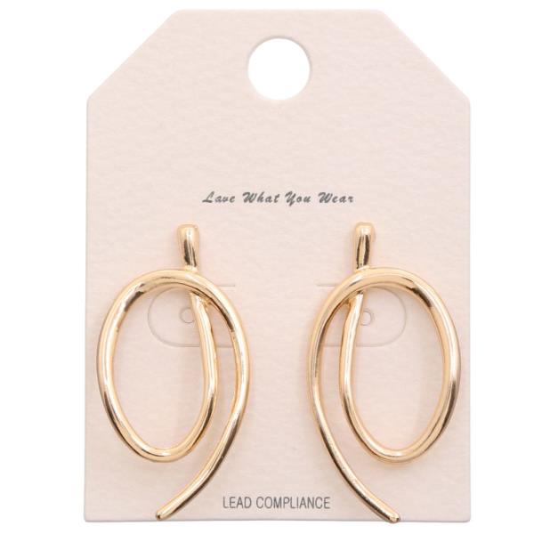SWIRL METAL EARRING