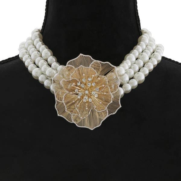 FLOWER PEARL BEAD NECKLACE