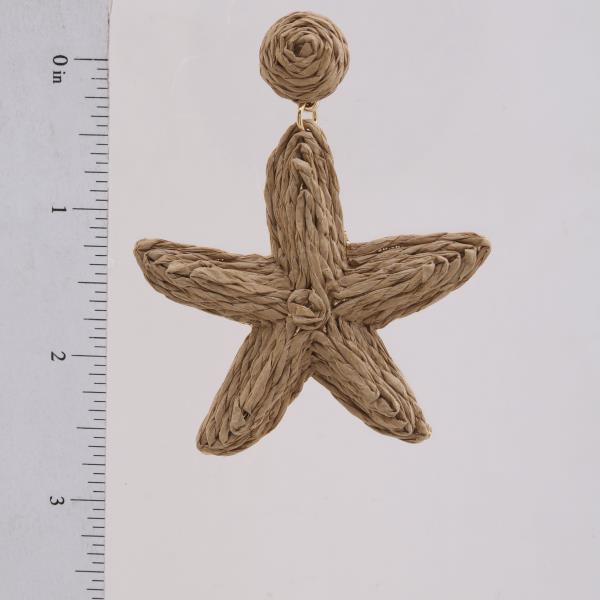 STAR RAFFIA DANGLE EARRING