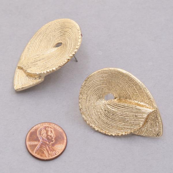 TEXTURED METAL EARRING
