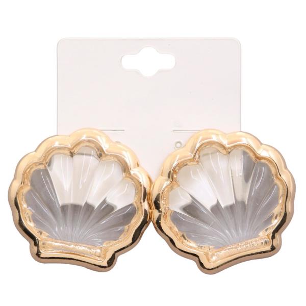 CLEAR SEASHELL EARRING