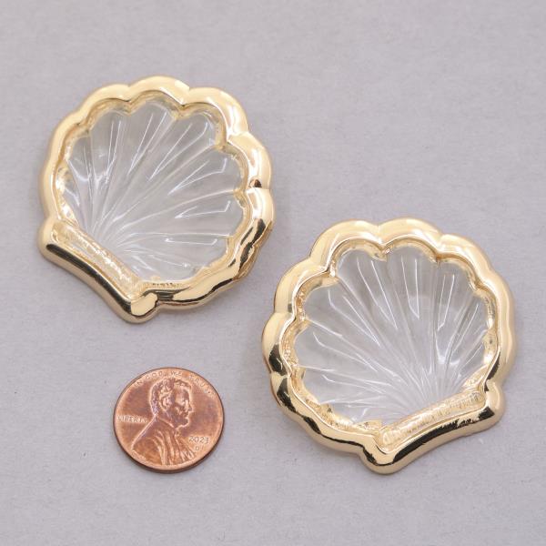 CLEAR SEASHELL EARRING