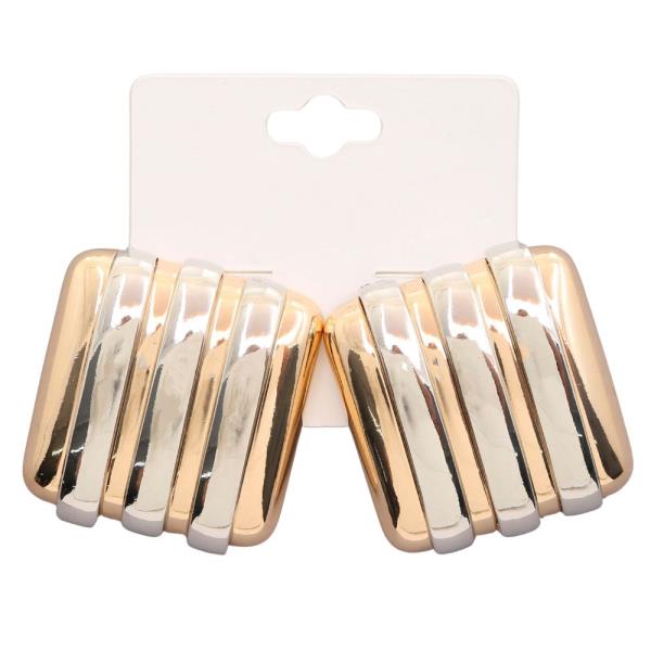 TWO TONE LINED SQUARE SHAPE EARRING