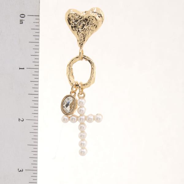 PEARL CROSS HAMMERED HEART LINK DANGLE EARRING