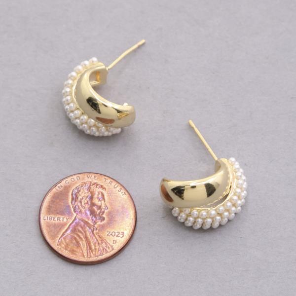 HALF PEARL HALF METAL STUD EARRING