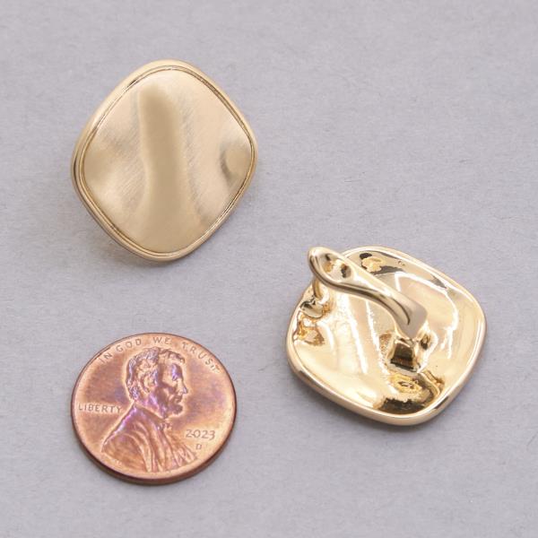 BRUSHED METAL EARRING