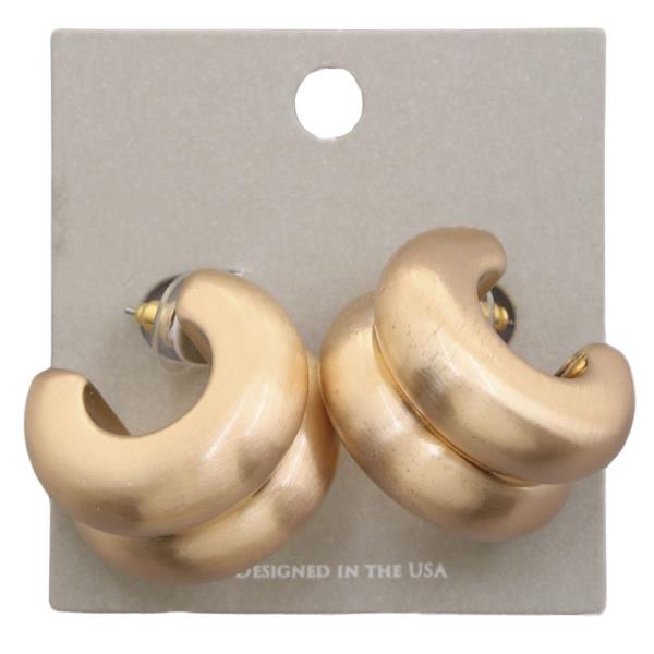 BRUSHED METAL DOUBLE HOOP EARRING