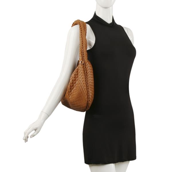 CLASSIC WOVEN SHOULDER HOBO BAG