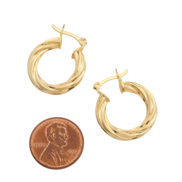 SODAJO TEXTURED LINED GOLD FILLED HOOP EARRING
