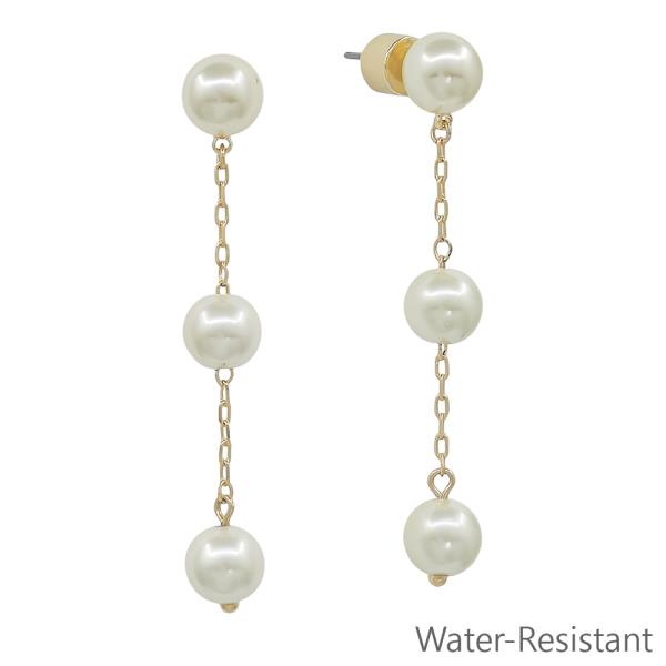THRIPLE PEARL BEAD DANGLE EARRING