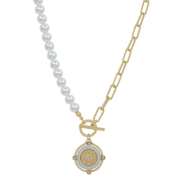 HALF PEARL HALF OVAL LINK COIN PENDANT TOGGLE CLASP NECKLACE