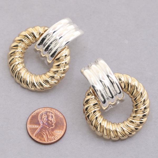 SODAJO TWO TONE TEXTURED METAL EARRING