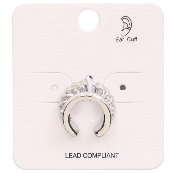 METAL EAR CUFF