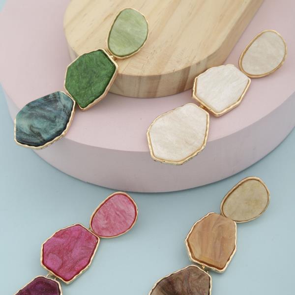 COLORFUL ORGANIC SHAPE DANGLE EARRING