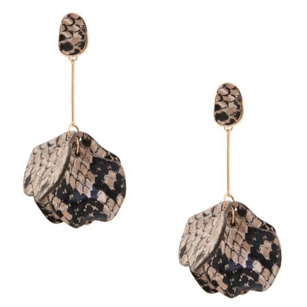 ANIMAL PRINT PETAL METAL BAR DANGLE EARRING