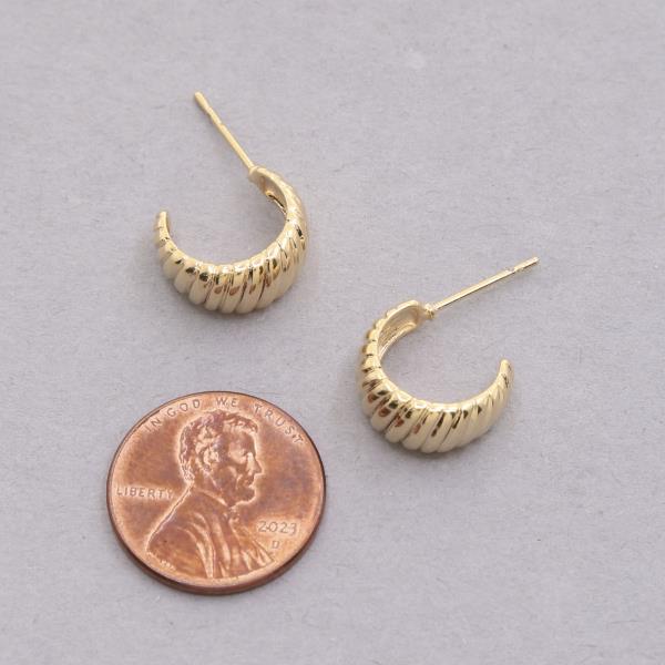 14K GOLD DIPPED LINED HUGGIE EARRING