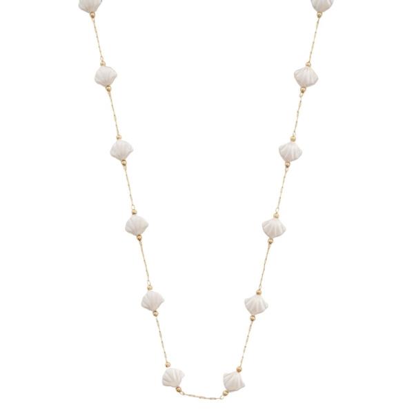 BRASS ACRYLIC SEASHELL STATION NECKLACE
