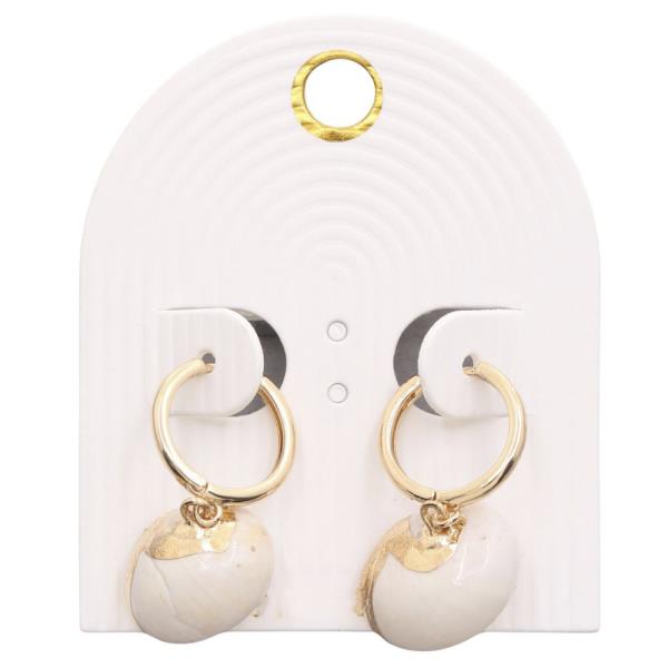 SEASHELL HUGGIE EARRING