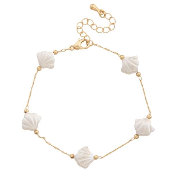 SEASHELL CHARM STATION CHAIN BRACELET