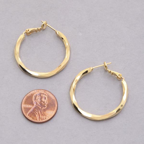 14K GOLD DIPPED WAVY HOOP METAL EARRING