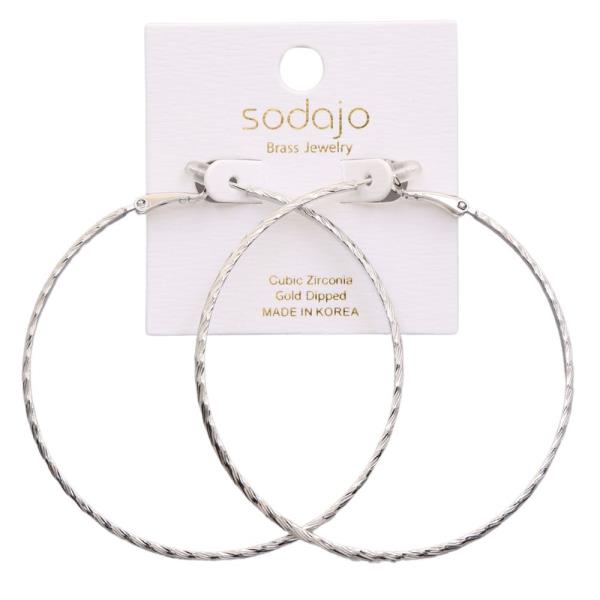 SODAJO GOLD DIPPED TEXTURED HOOP EARRING