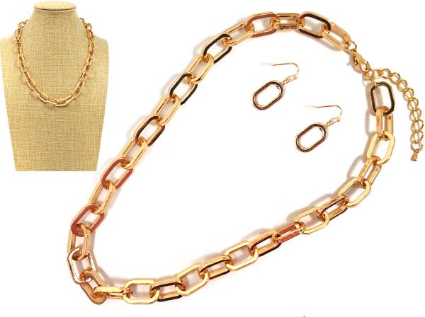 OVAL LINK METAL NECKLACE
