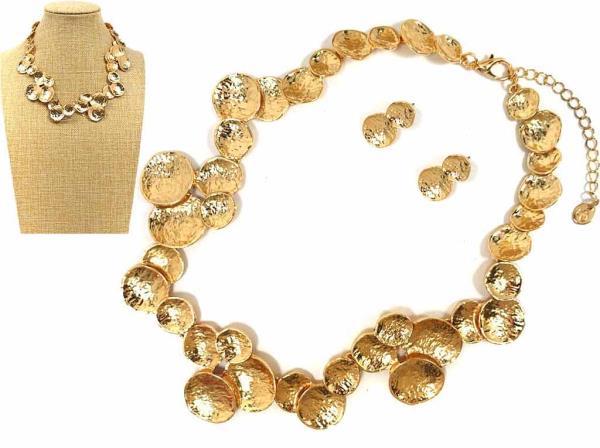 HAMMERED METAL COIN LINK NECKLACE