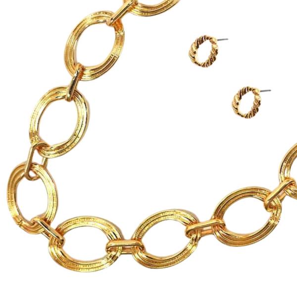 OVAL LINK METAL NECKLACE