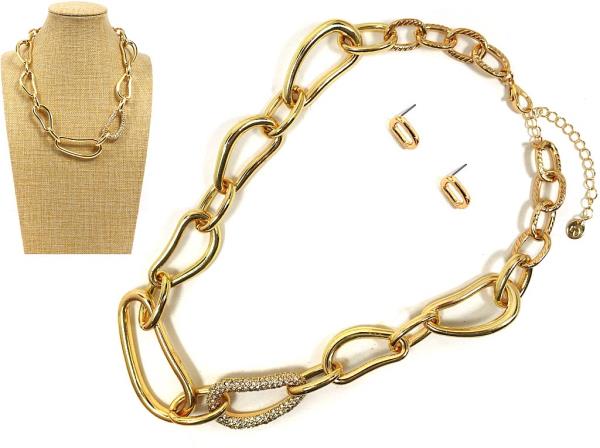 OVAL LINK RHINESTONE NECKLACE