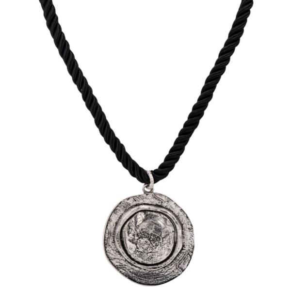 ROUND PENDANT ROPE NECKLACE
