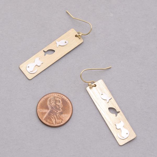 BRUSHED METAL RECTANGLE EARRING