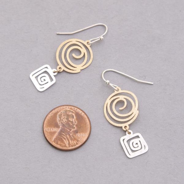 TWO TONE SWIRL SQUARE DANGLE EARRING