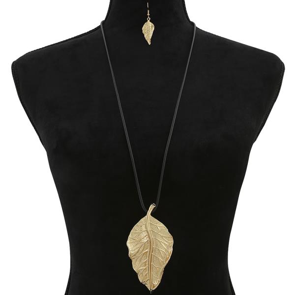 LEAF PENDANT CORD LONG NECKLACE EARRING SET
