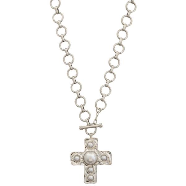 SDJ HAMMERED METAL PEARL CIRCLE LINK TOGGLE CLASP NECKLACE
