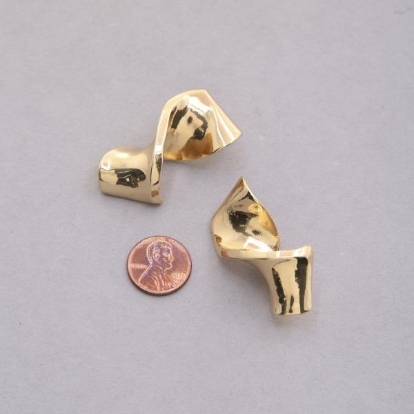 SDJ RUFFLE METAL EARRING