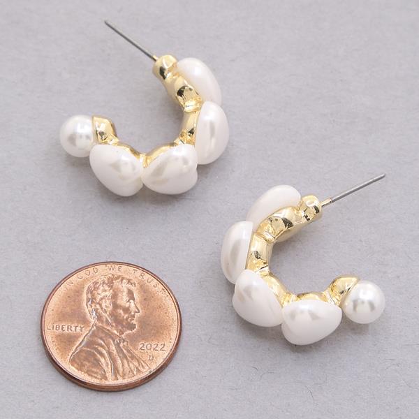 SODAJO GOLD DIPPED PEARL HEART OPEN HOOP