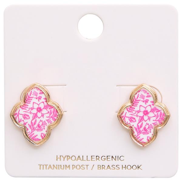 METAL EDGE FLOWER PATTERN POST EARRING