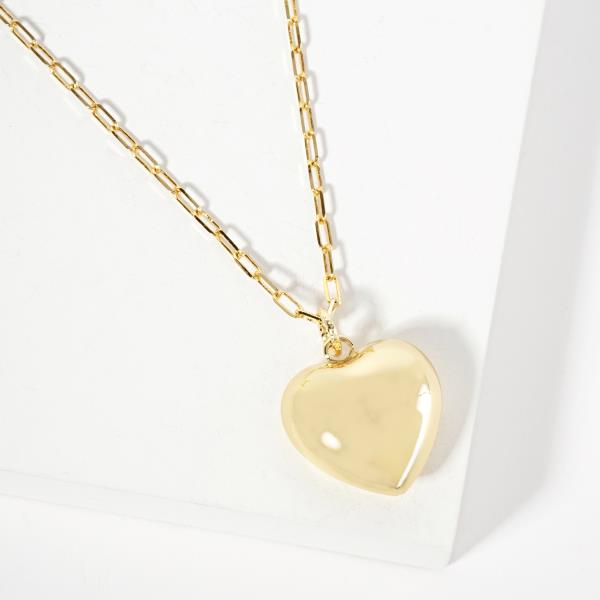 HEART PENDANT NECKLACE