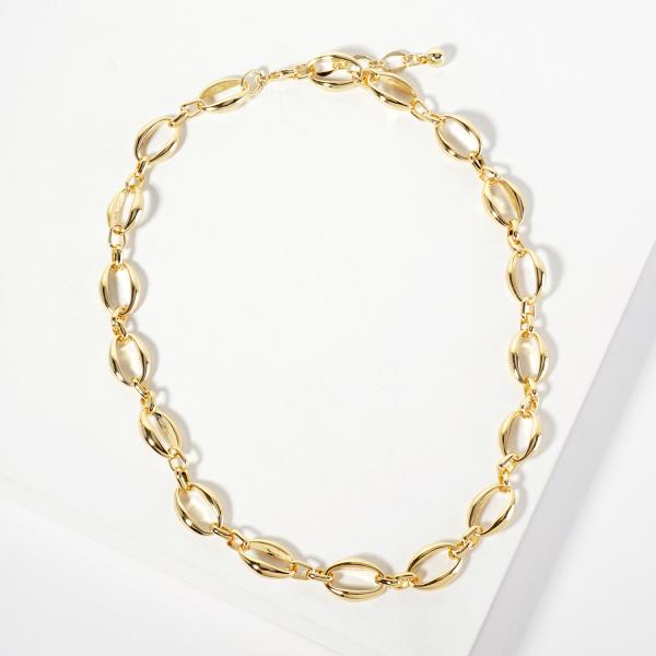 METAL CHAIN NECKLACE