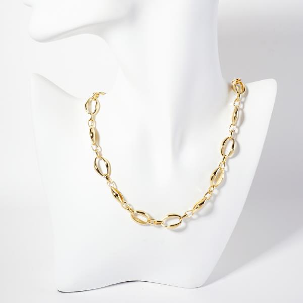 METAL CHAIN NECKLACE