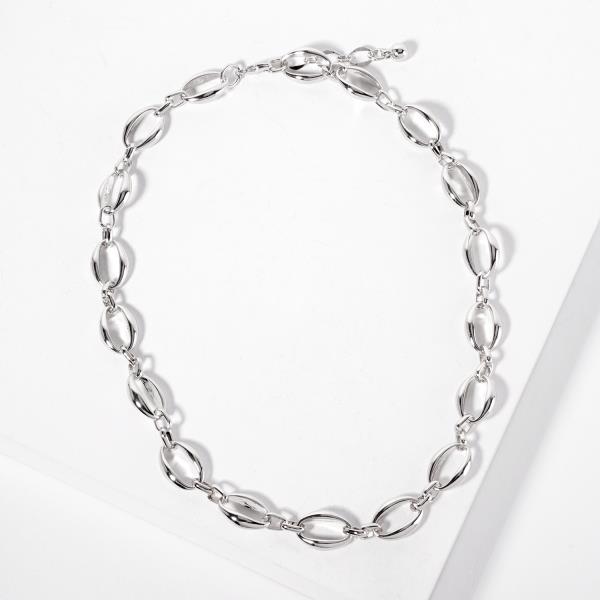 METAL CHAIN NECKLACE