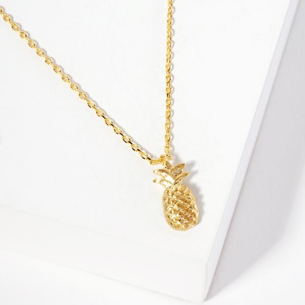 GOLD DIPPED PINEAPPLE PENDANT NECKLACE
