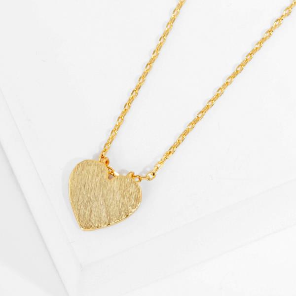 GOLD DIPPED HEART PENDANT NECKLACE