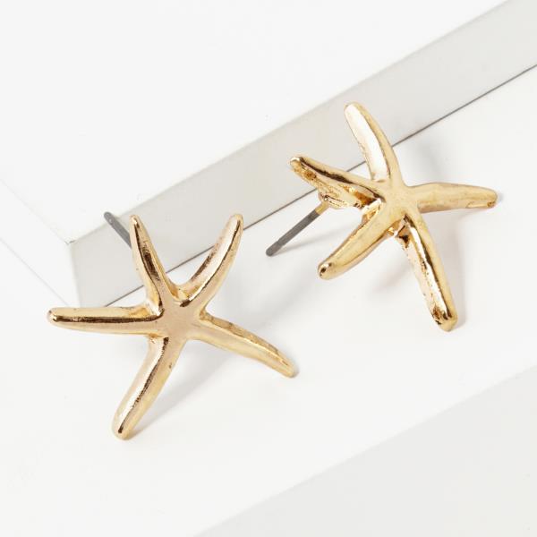 METAL STARFISH STUD EARRING