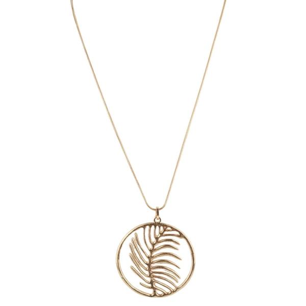 LEAF ROUND PENDANT NECKLACE