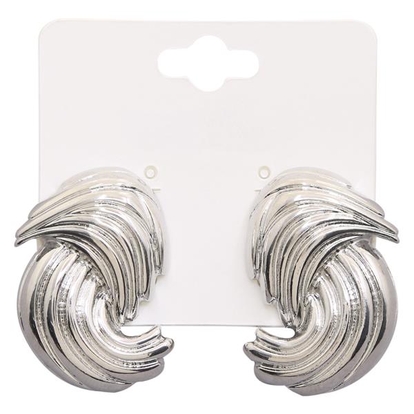 SCULPTED SWIRL POST EARRING
