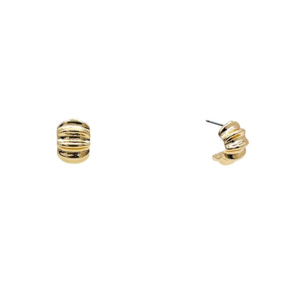 METAL C HOOP EARRING