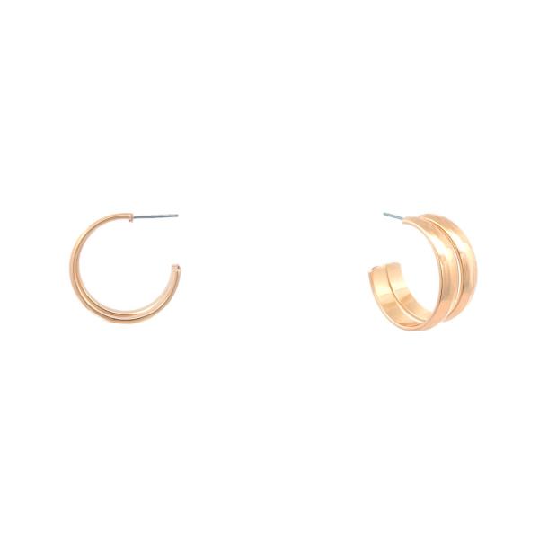 METAL C HOOP EARRING