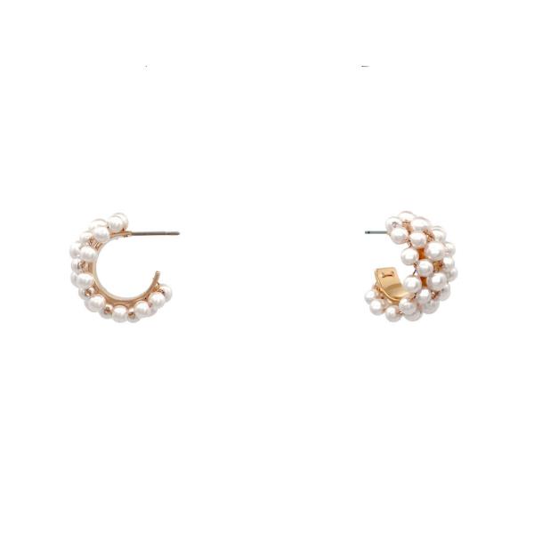 PEARL C HOOP EARRING