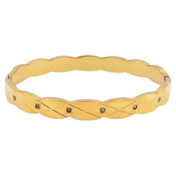 SCALLOPED METAL HINGED BANGLE BRACELET